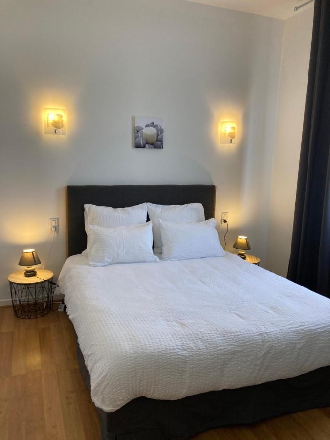 פאמייר Appart Aux Deux Colombes Avec Balcon Et Garage מראה חיצוני תמונה