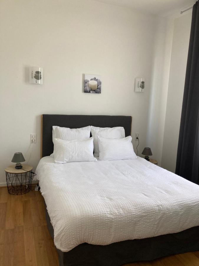פאמייר Appart Aux Deux Colombes Avec Balcon Et Garage מראה חיצוני תמונה